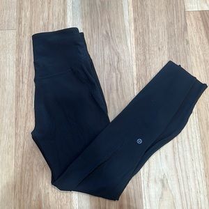 Lululemon Ribbed Wunder, size 4, 25”